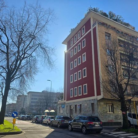 Tolstoi 83 Apartment Milano Esterno foto